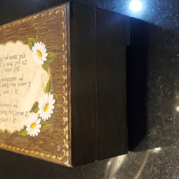 Vintage handpainted jewelry box - Picture 7 of 10